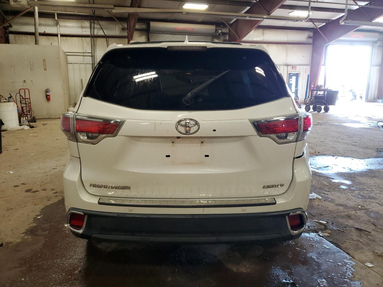 2015 TOYOTA HIGHLANDER