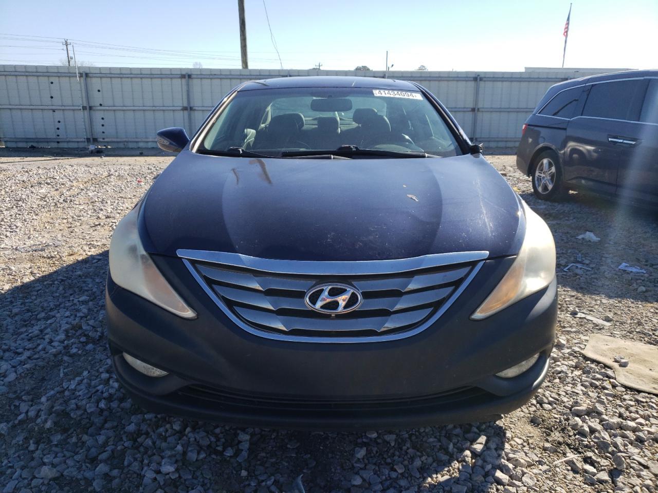 2011 HYUNDAI SONATA