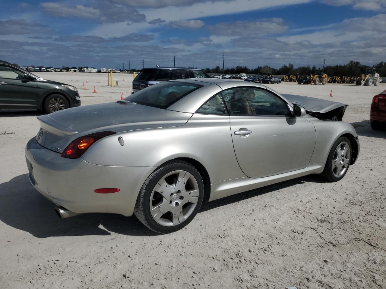 2002 LEXUS SC 430