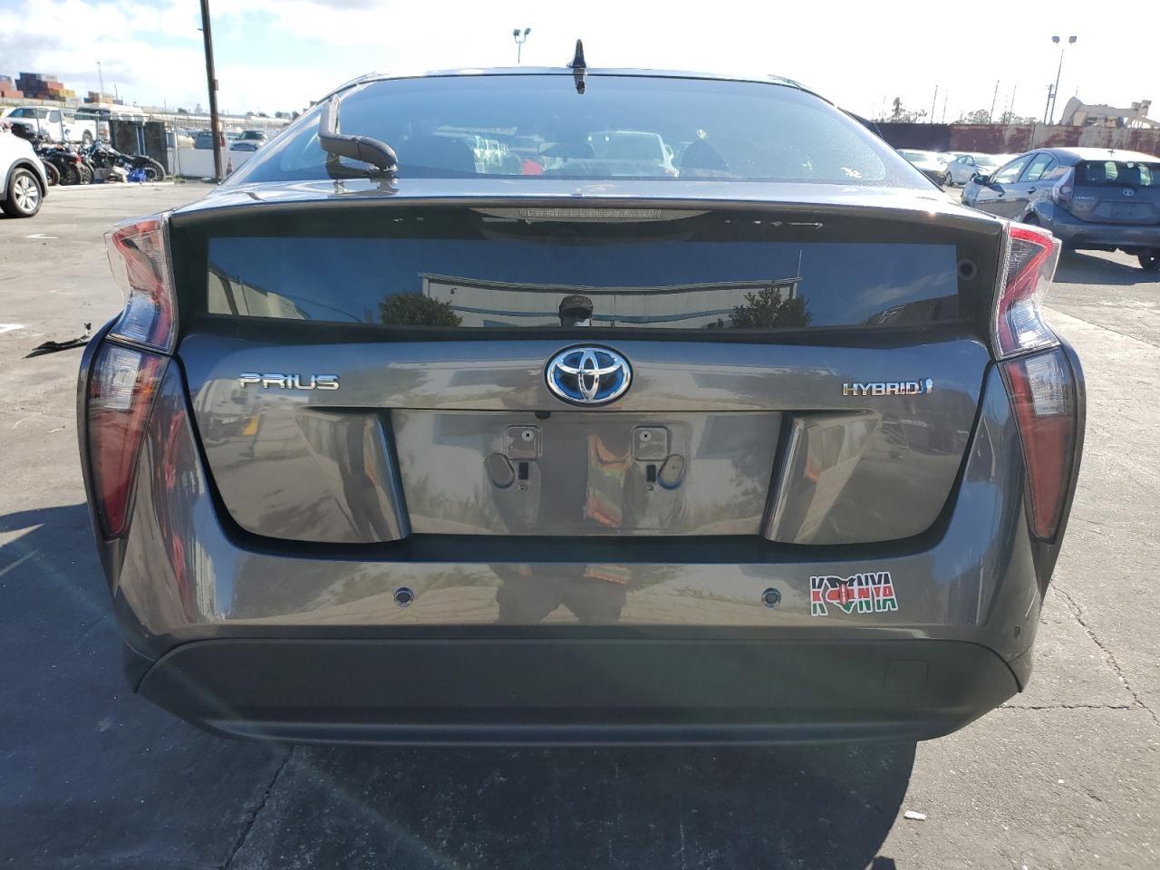 2018 TOYOTA PRIUS