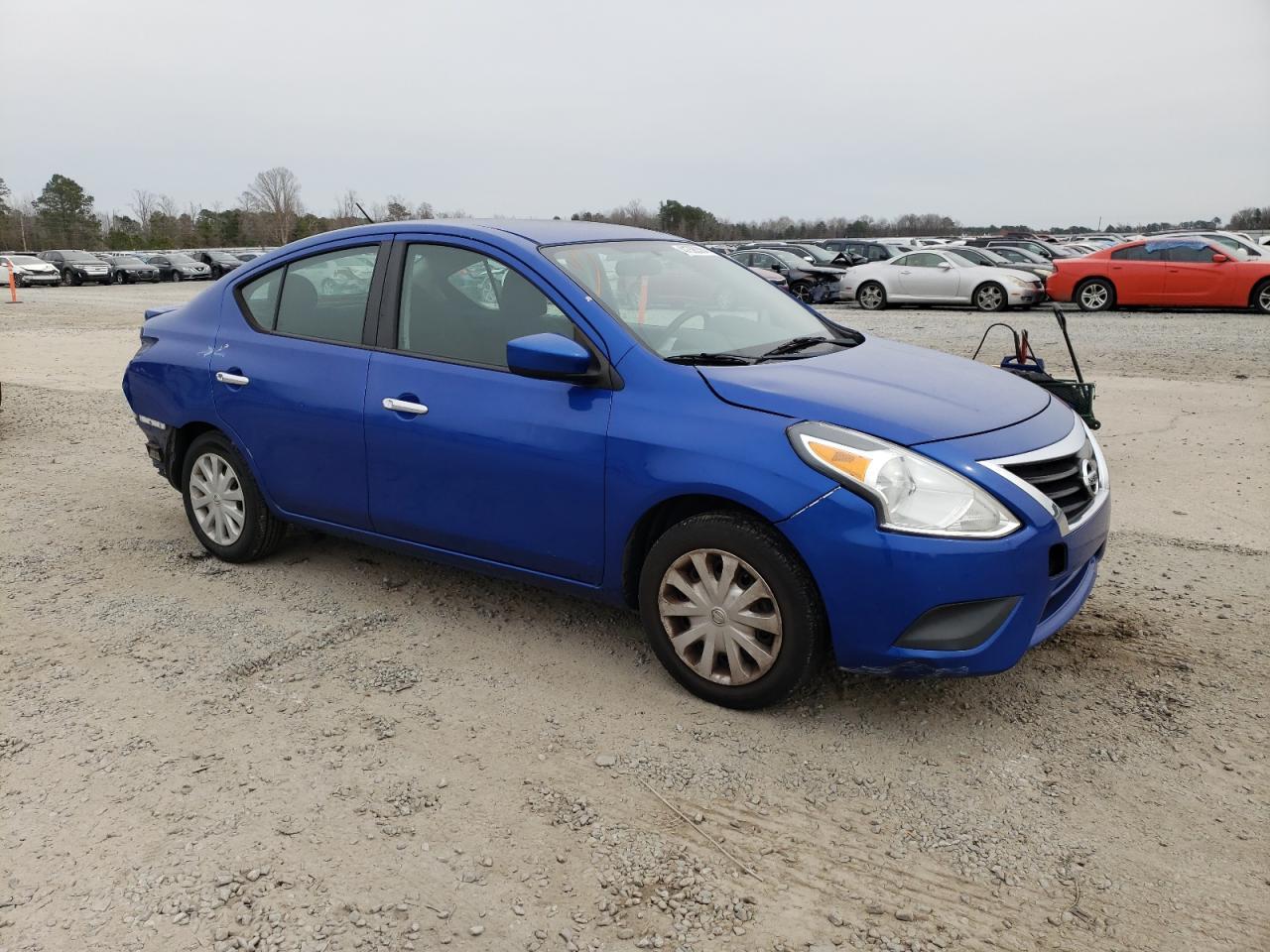 2017 NISSAN VERSA