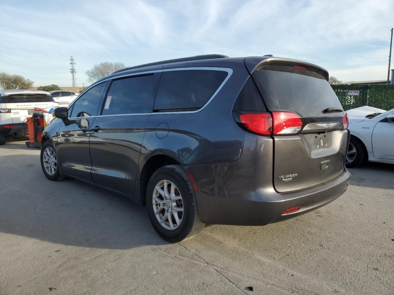 2020 CHRYSLER Voyager