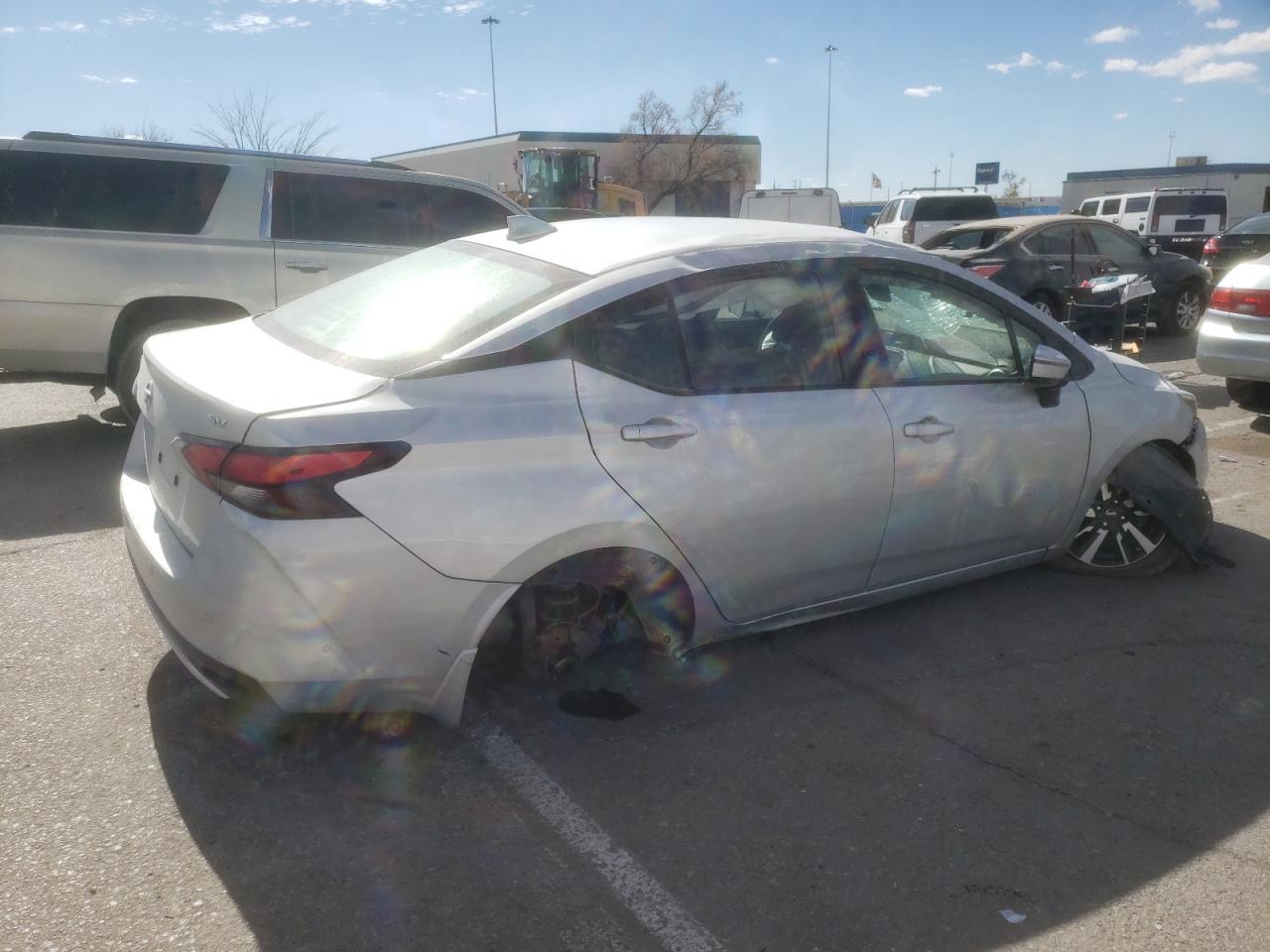 2021 NISSAN VERSA