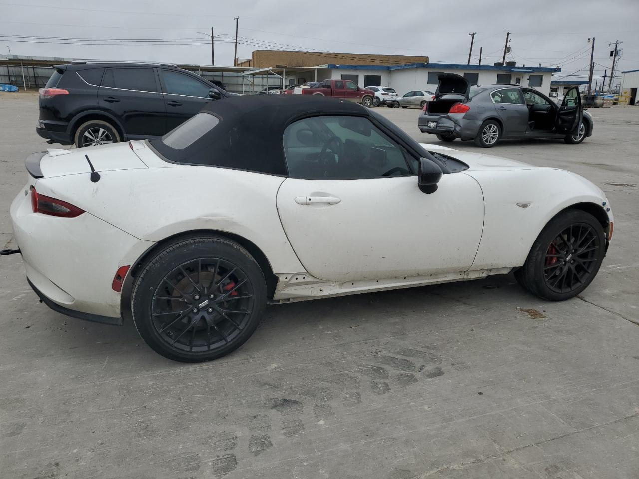 2016 MAZDA MX-5 Miata