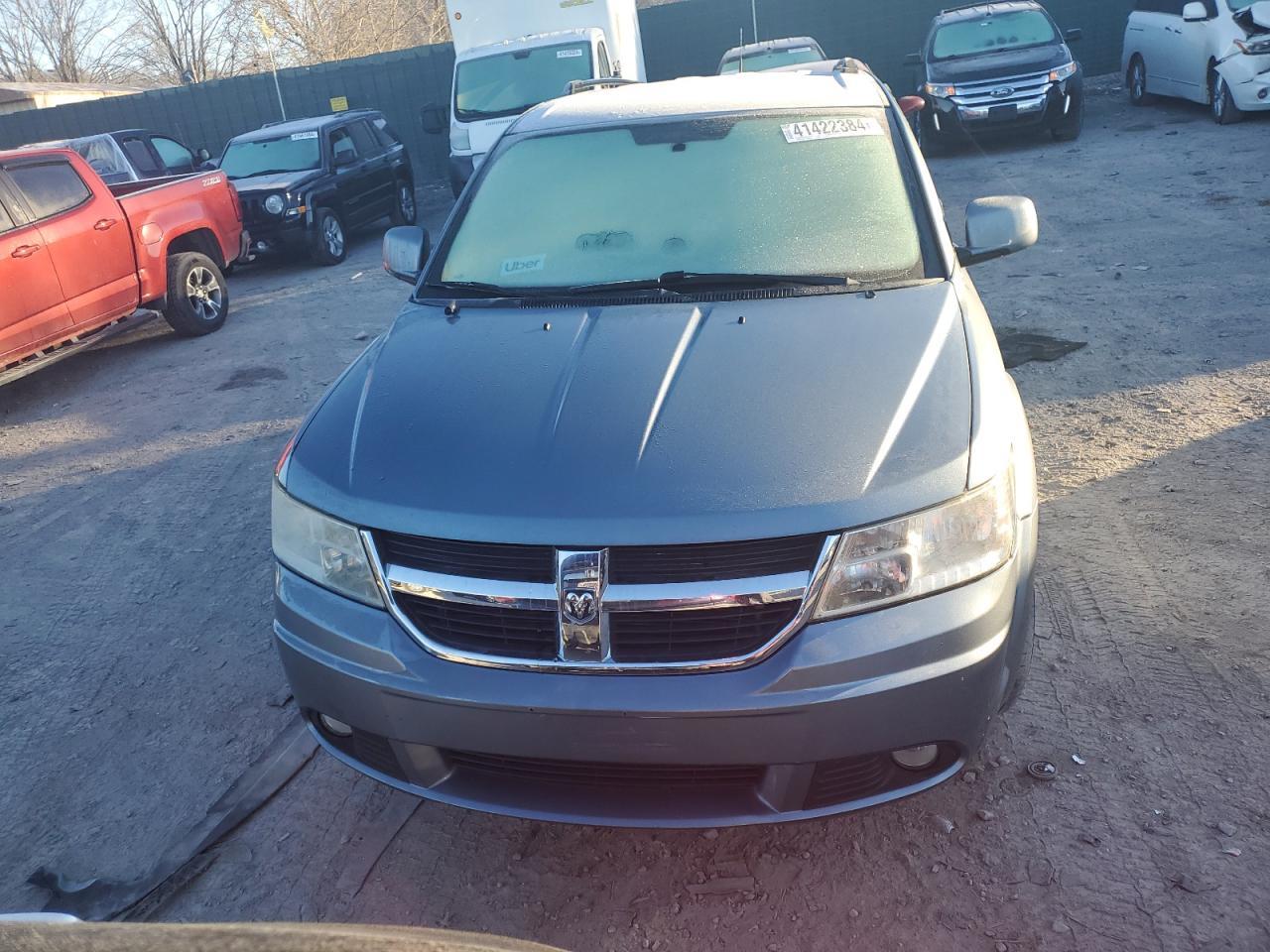 2010 DODGE JOURNEY