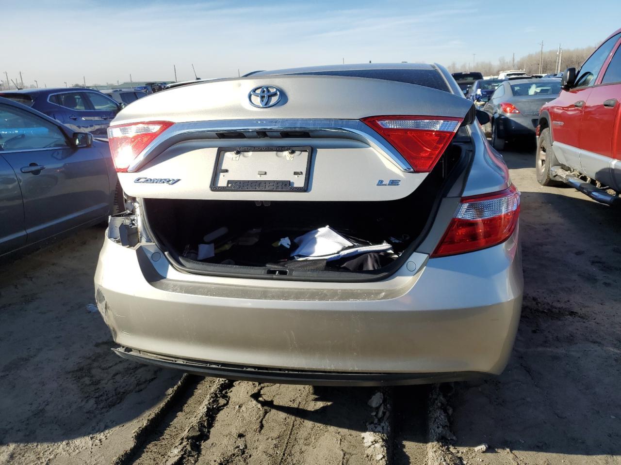 2017 TOYOTA CAMRY