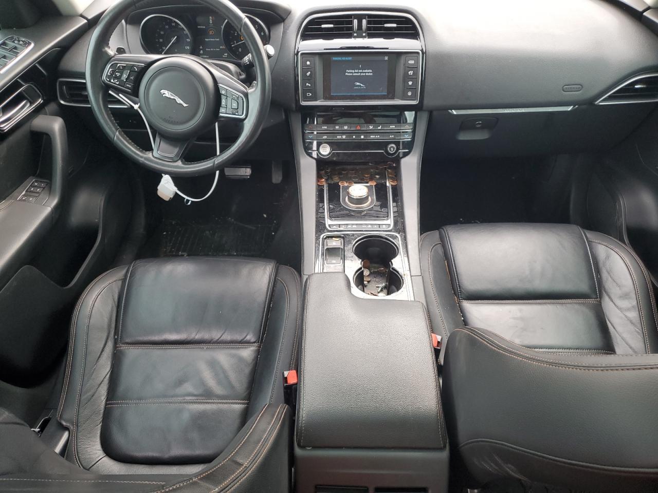 2017 JAGUAR F-Pace