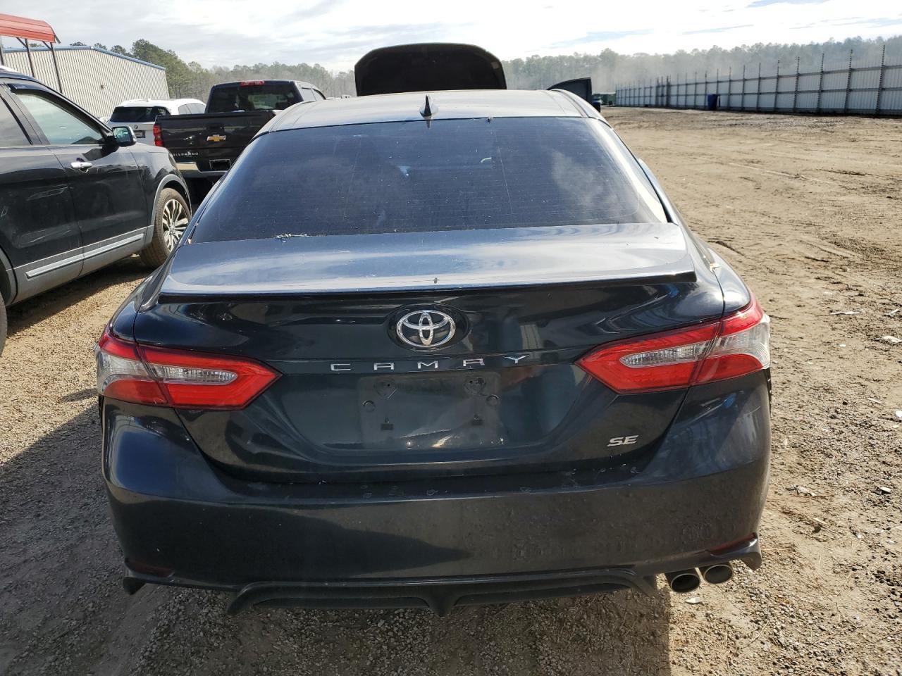 2019 TOYOTA CAMRY