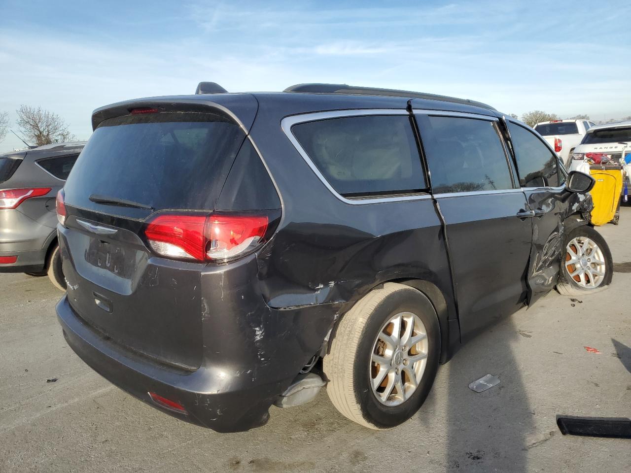 2020 CHRYSLER Voyager