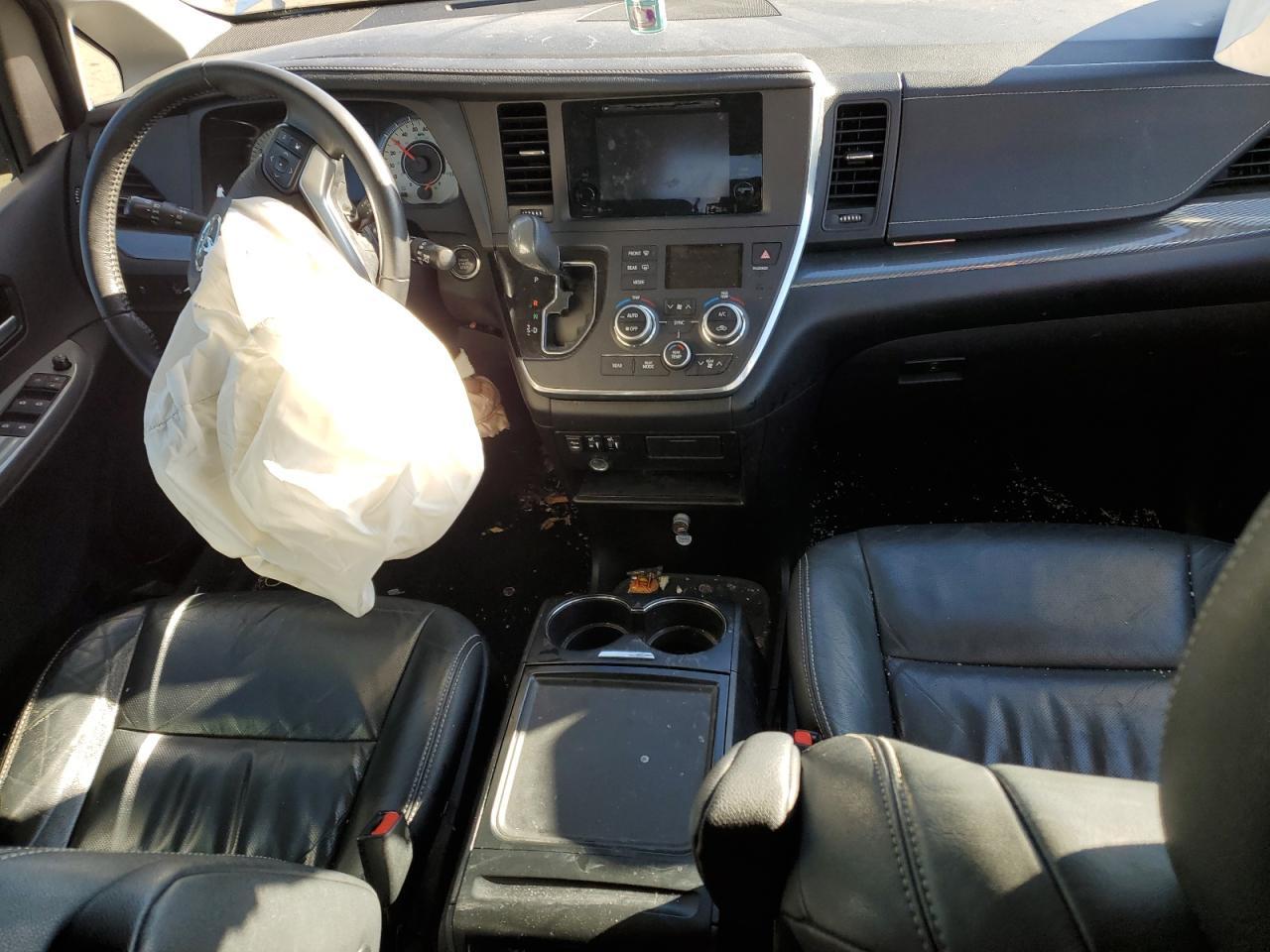 2015 TOYOTA SIENNA
