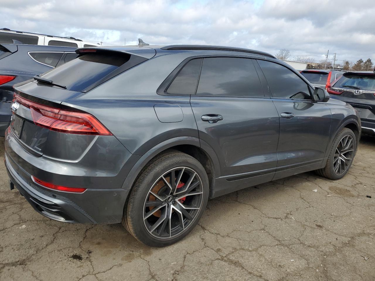 2021 AUDI Q8