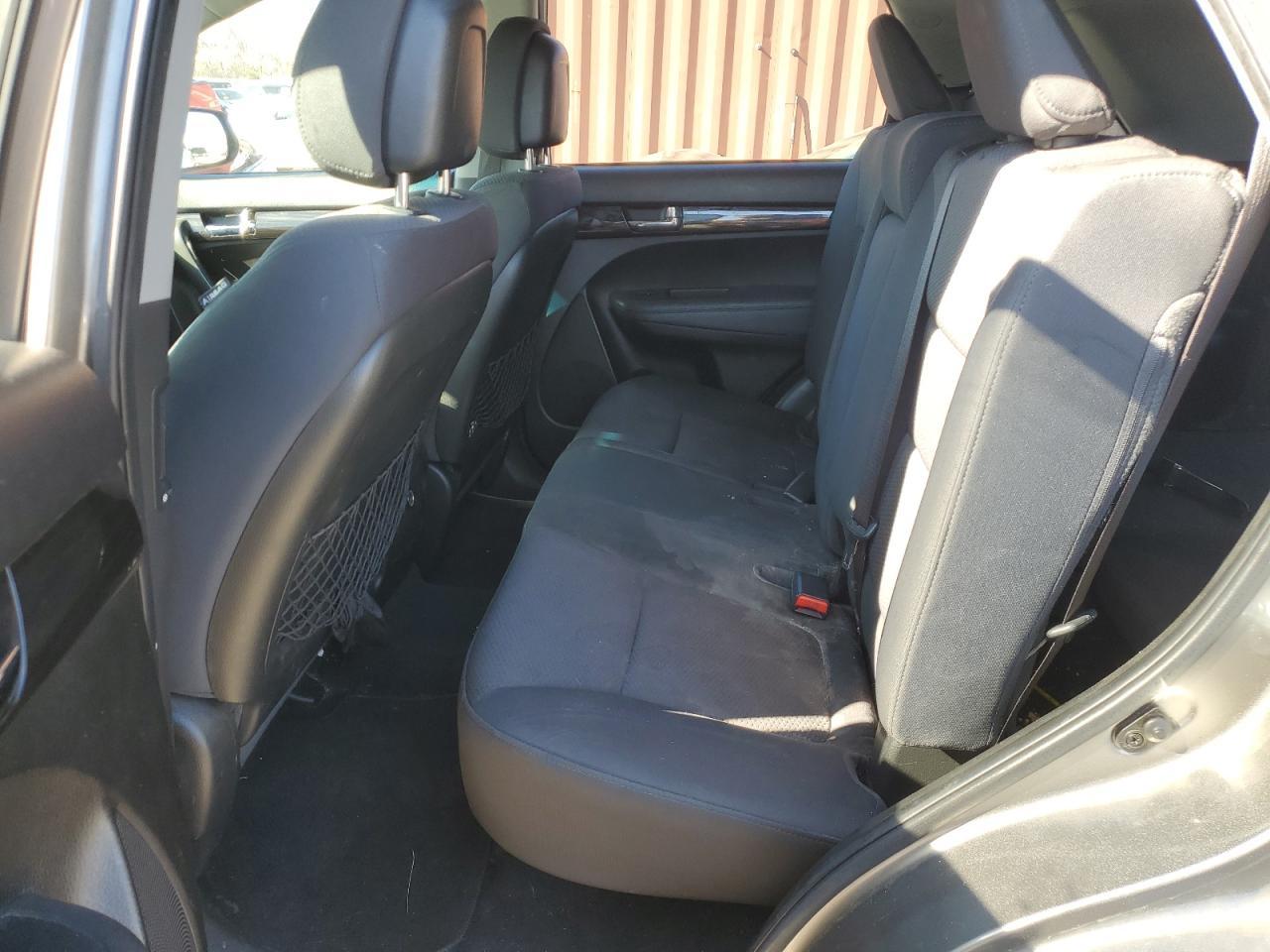 2011 KIA SORENTO