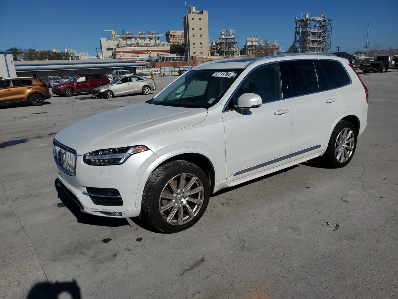 2017 VOLVO XC90