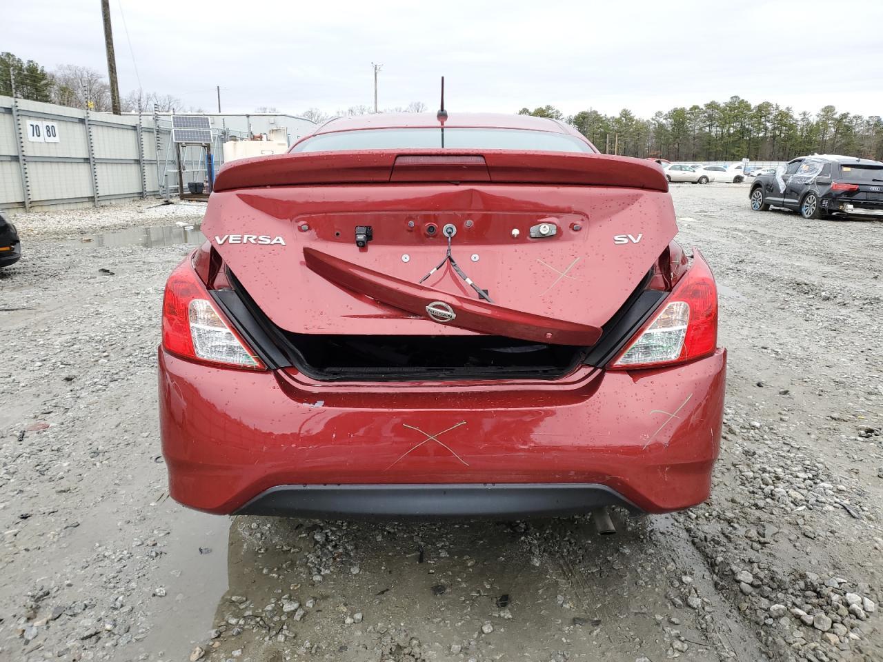 2019 NISSAN VERSA
