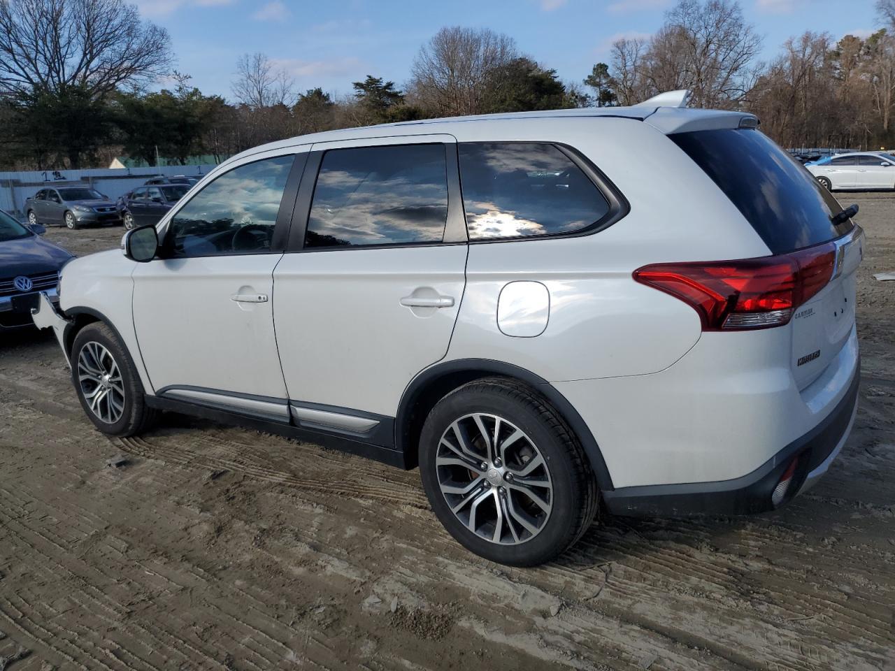 2018 MITSUBISHI outlander