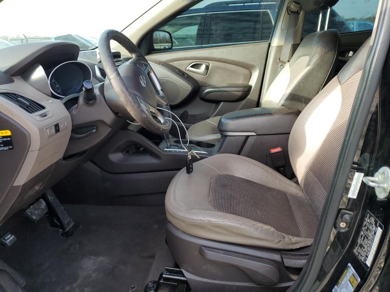2011 HYUNDAI TUCSON
