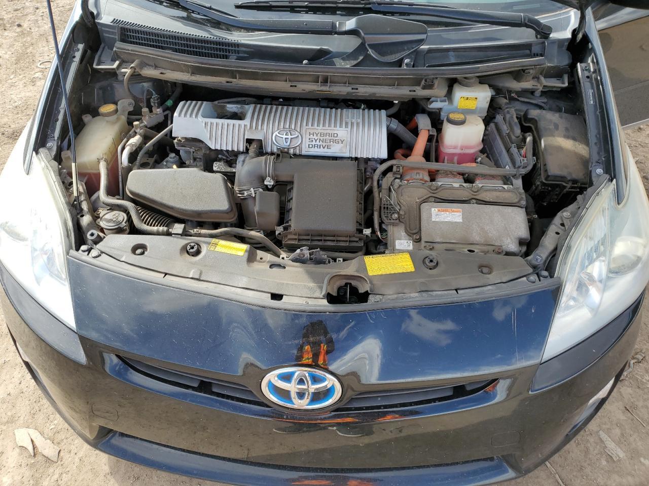 2011 TOYOTA PRIUS