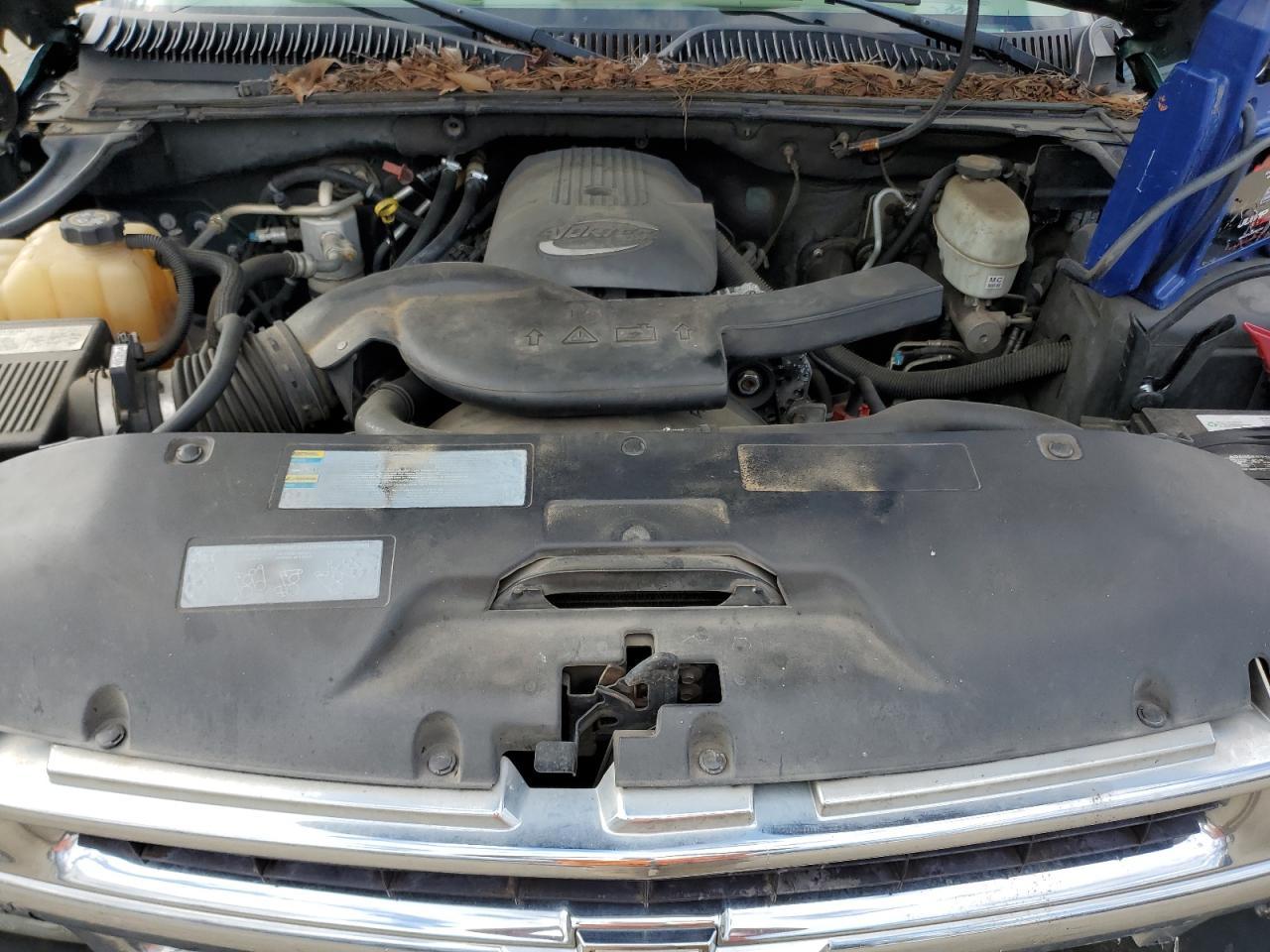 2004 CHEVROLET Suburban