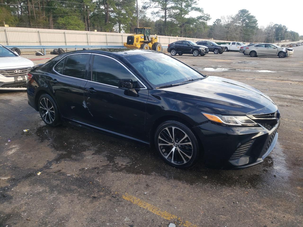 2019 TOYOTA CAMRY