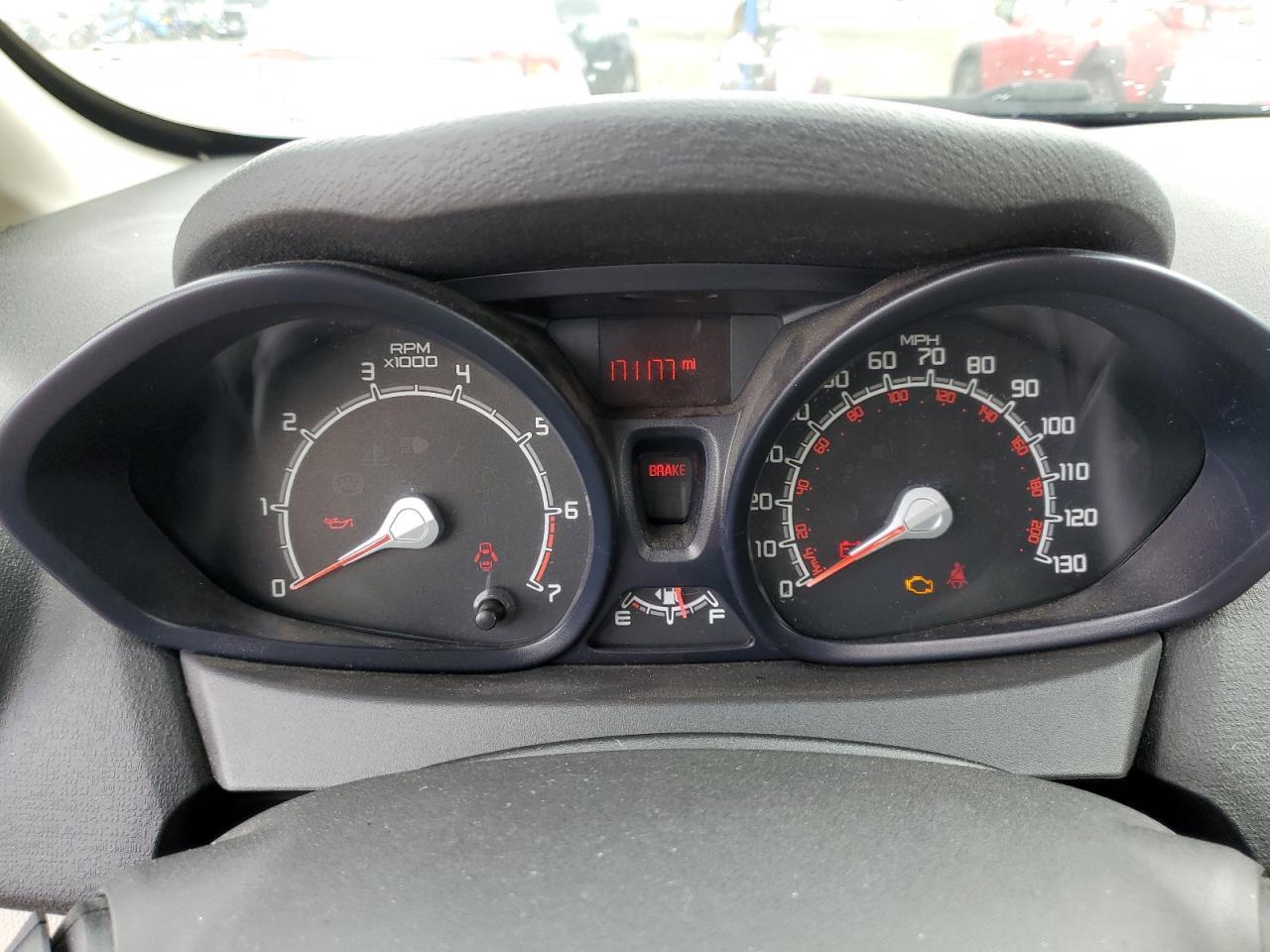 2011 FORD Fiesta