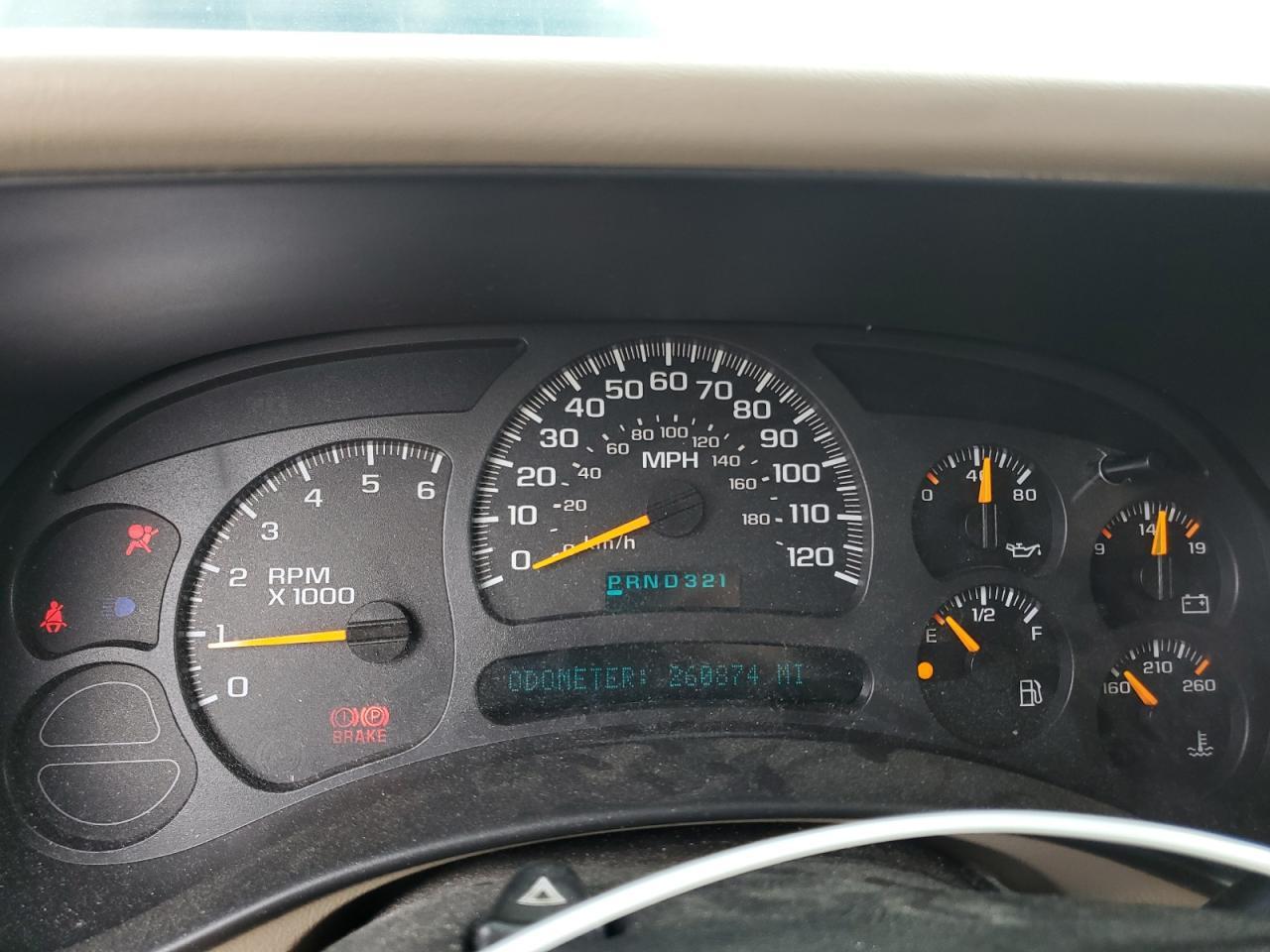 2004 CHEVROLET Suburban