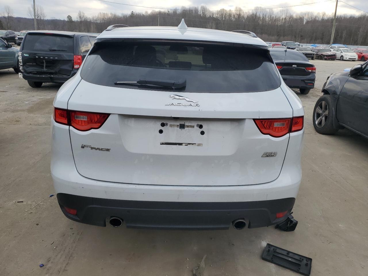 2017 JAGUAR F-Pace