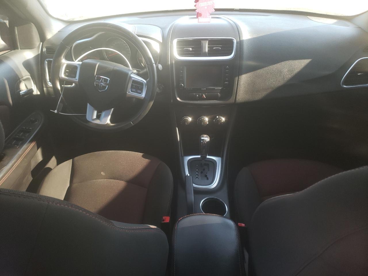 2011 DODGE Avenger