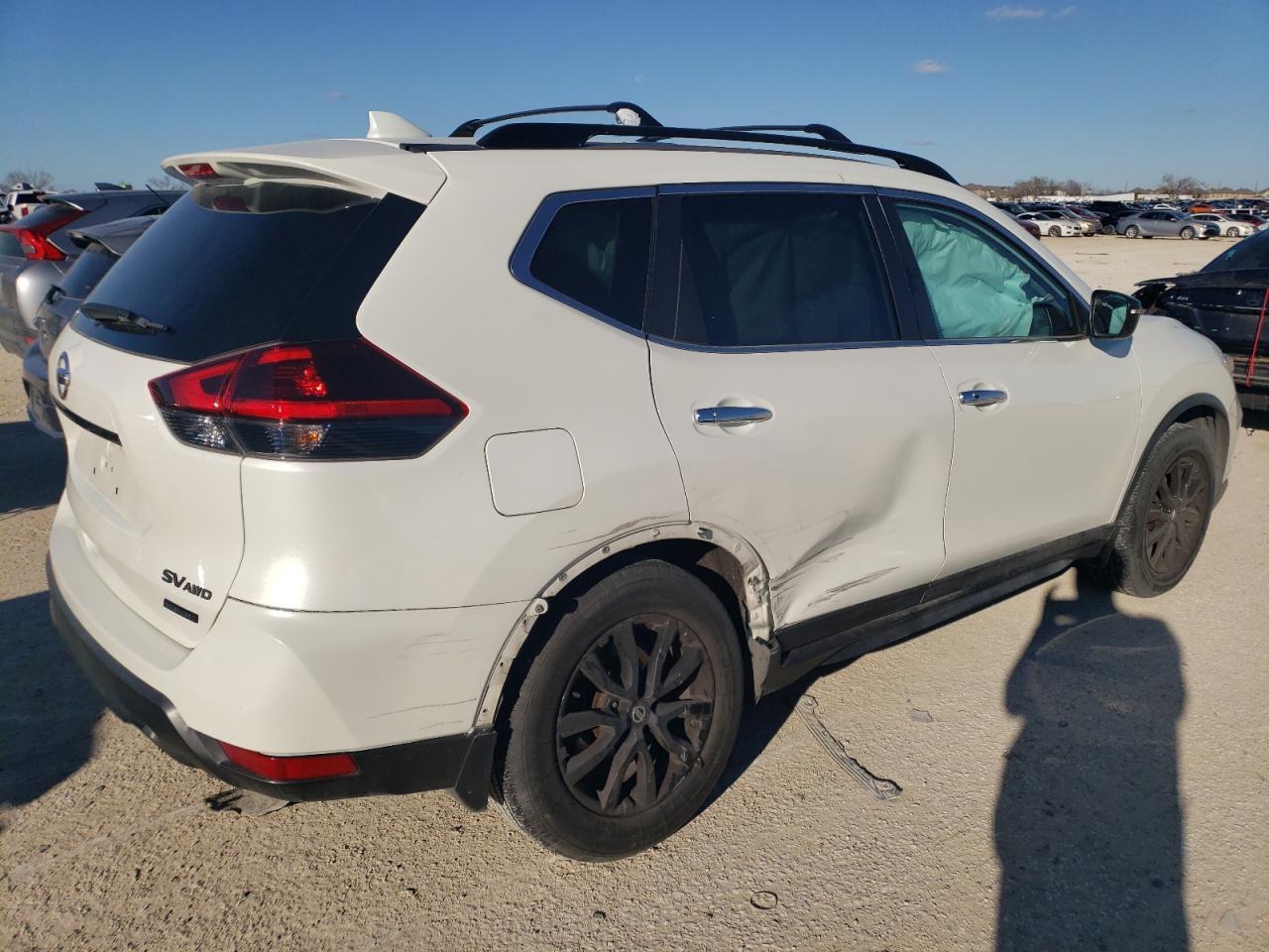 2018 NISSAN ROGUE