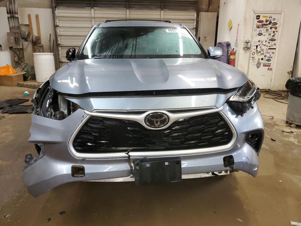 2021 TOYOTA HIGHLANDER