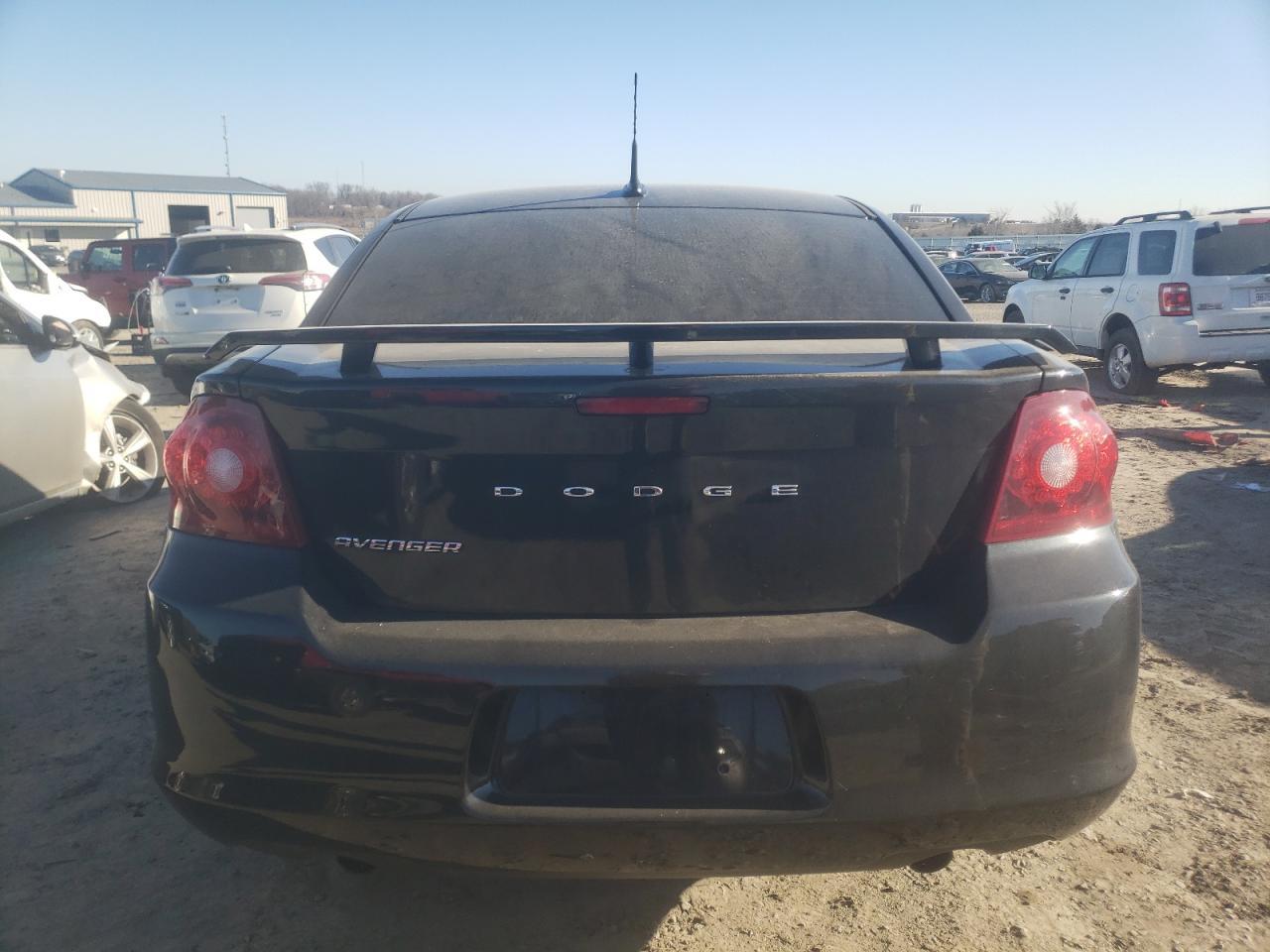 2011 DODGE Avenger