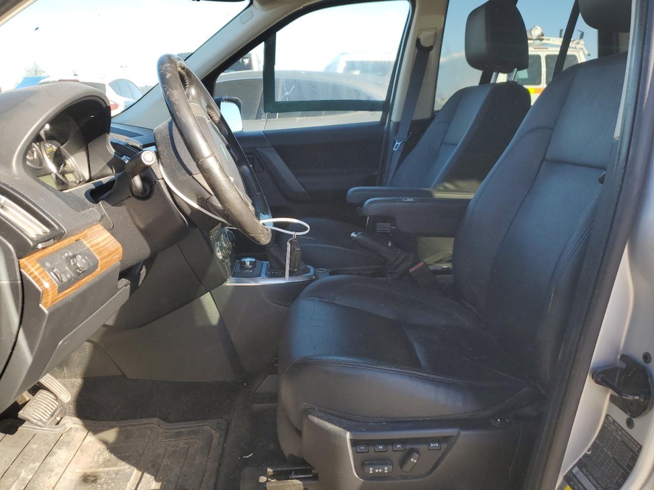 2010 LAND ROVER LR2