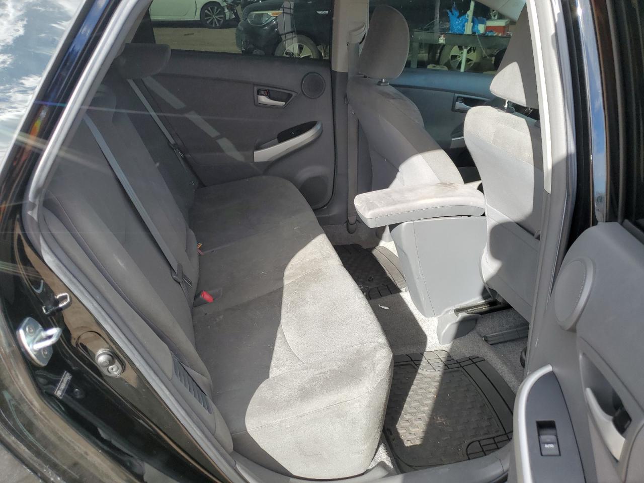 2011 TOYOTA PRIUS