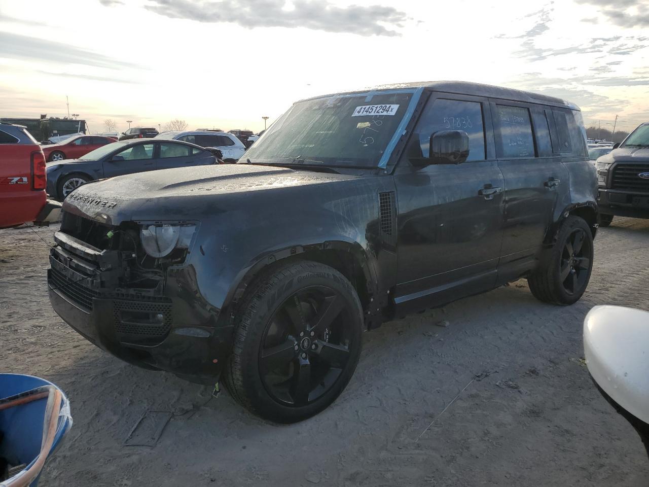 2023 LAND ROVER Defender