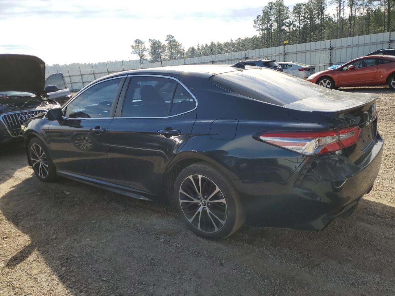 2019 TOYOTA CAMRY