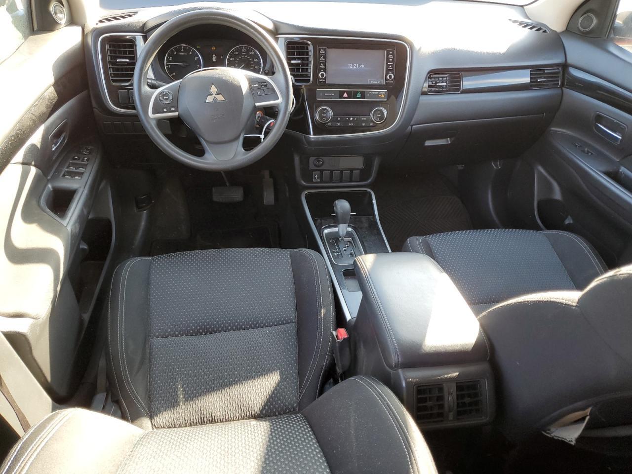 2019 MITSUBISHI outlander