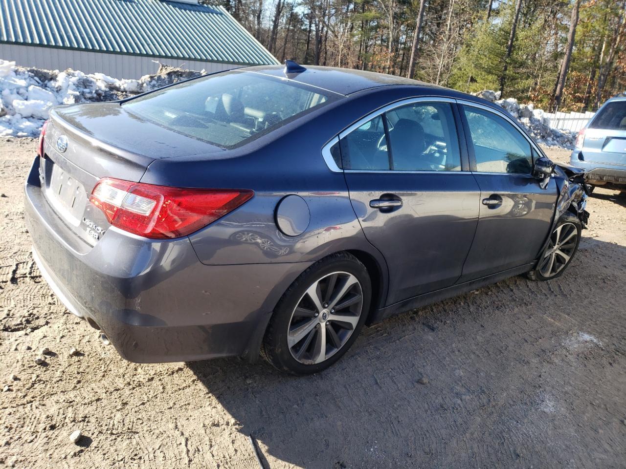 2016 SUBARU Legacy