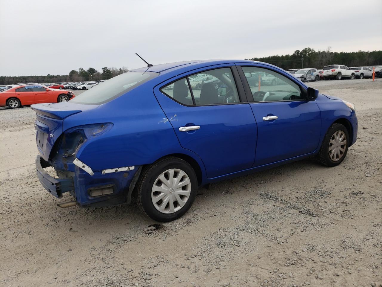 2017 NISSAN VERSA