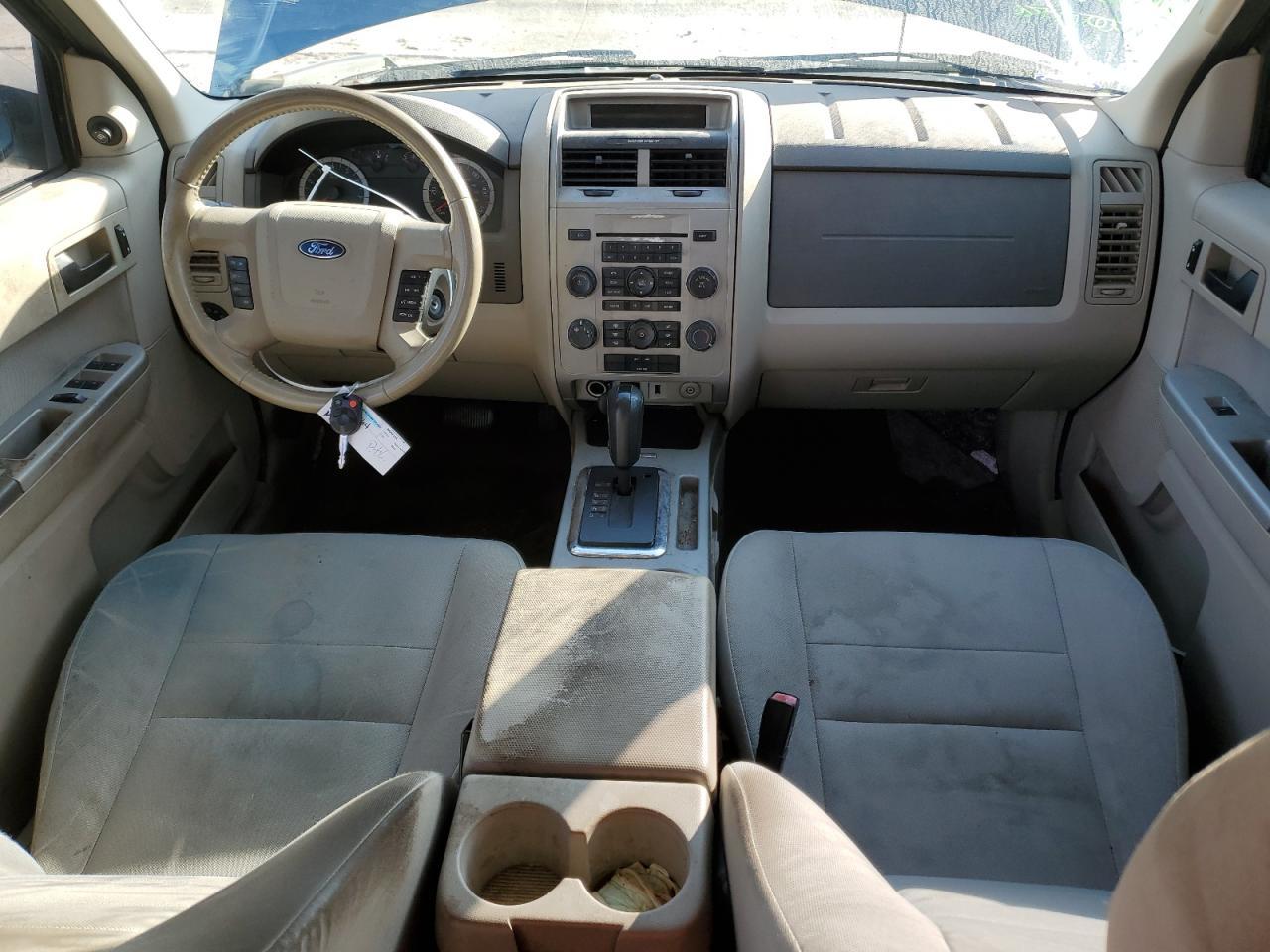 2010 FORD ESCAPE