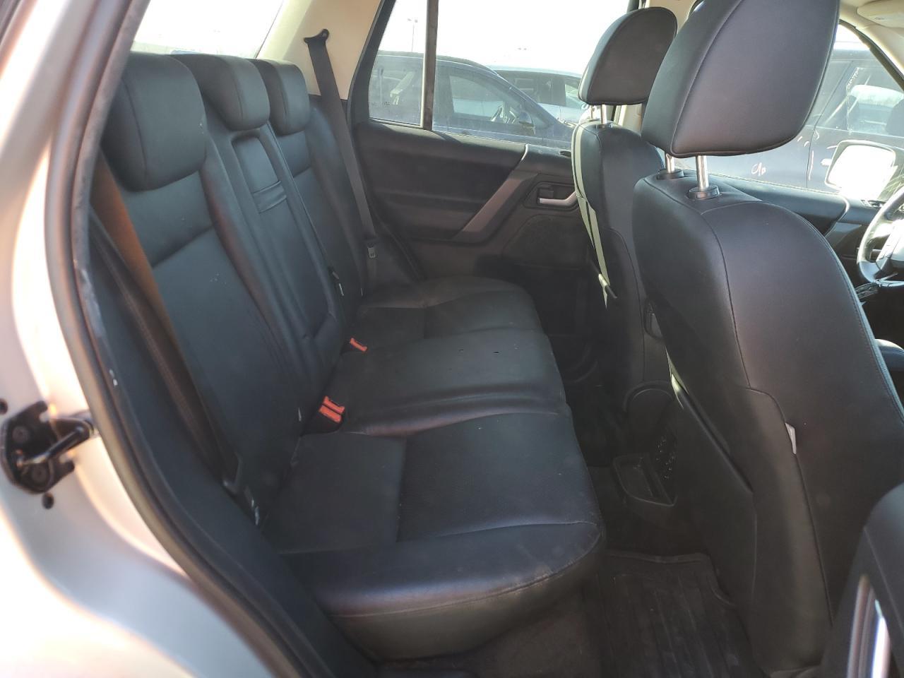 2010 LAND ROVER LR2