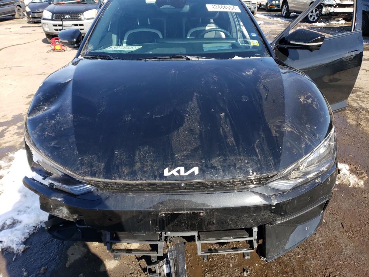 2022 KIA EV6