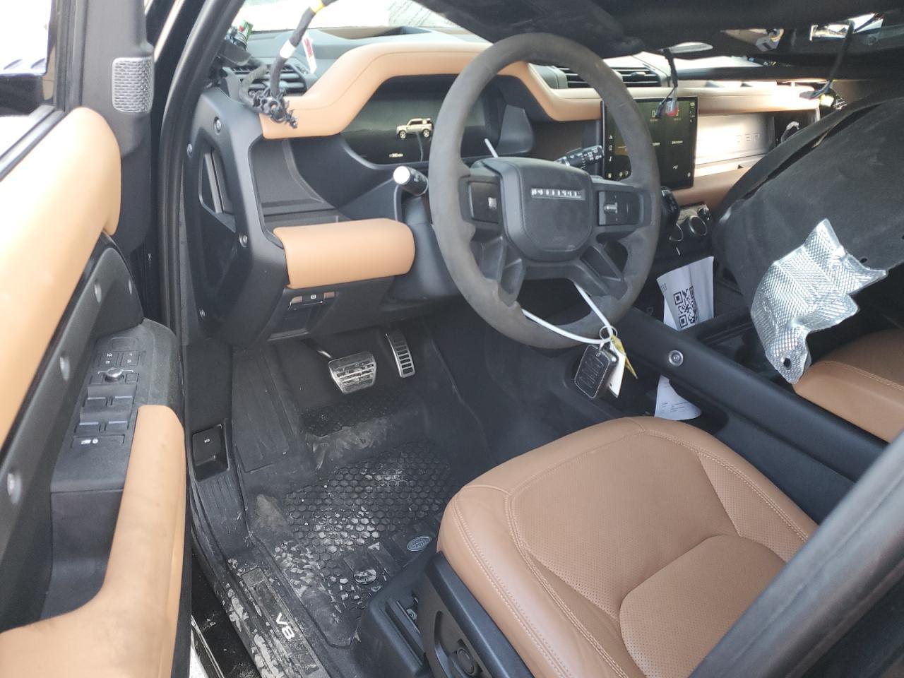 2023 LAND ROVER Defender