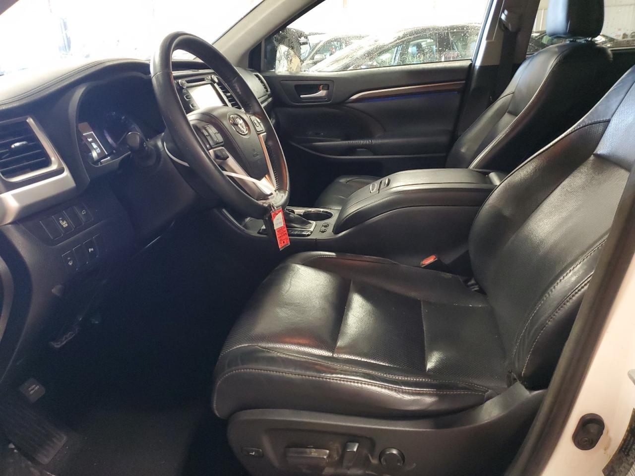 2015 TOYOTA HIGHLANDER