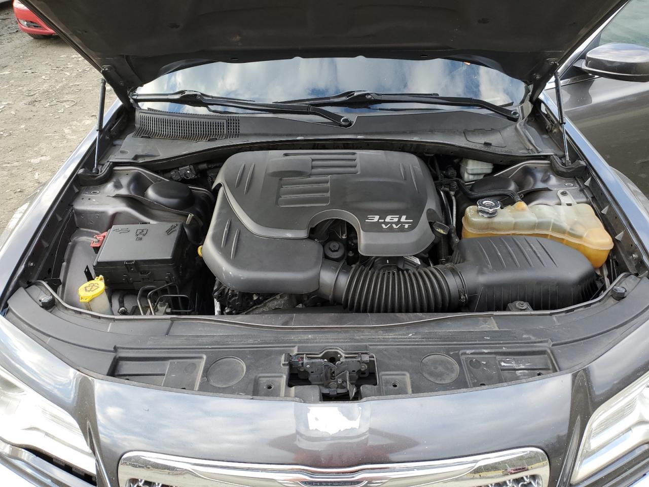 2013 CHRYSLER 300