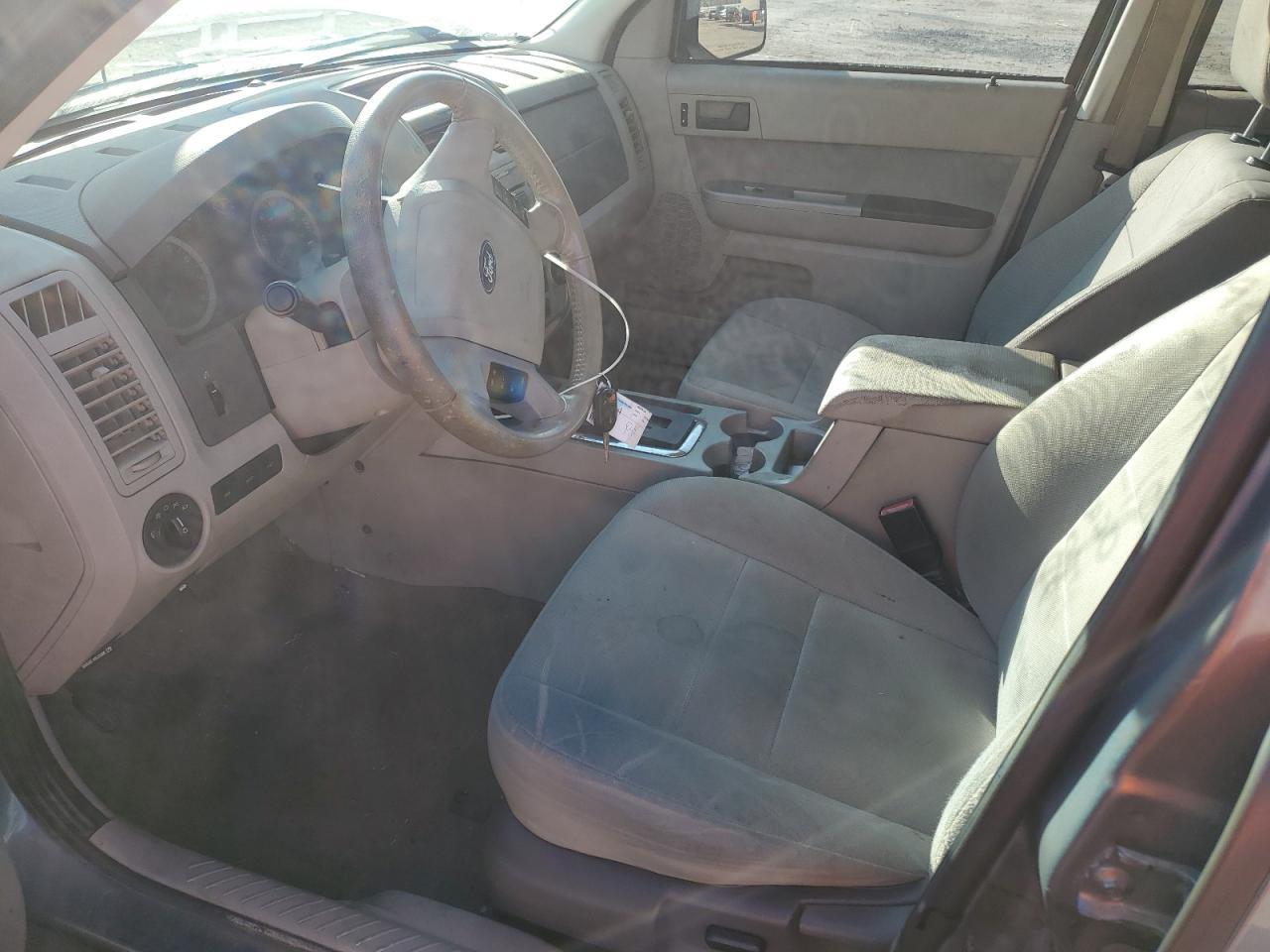 2010 FORD ESCAPE