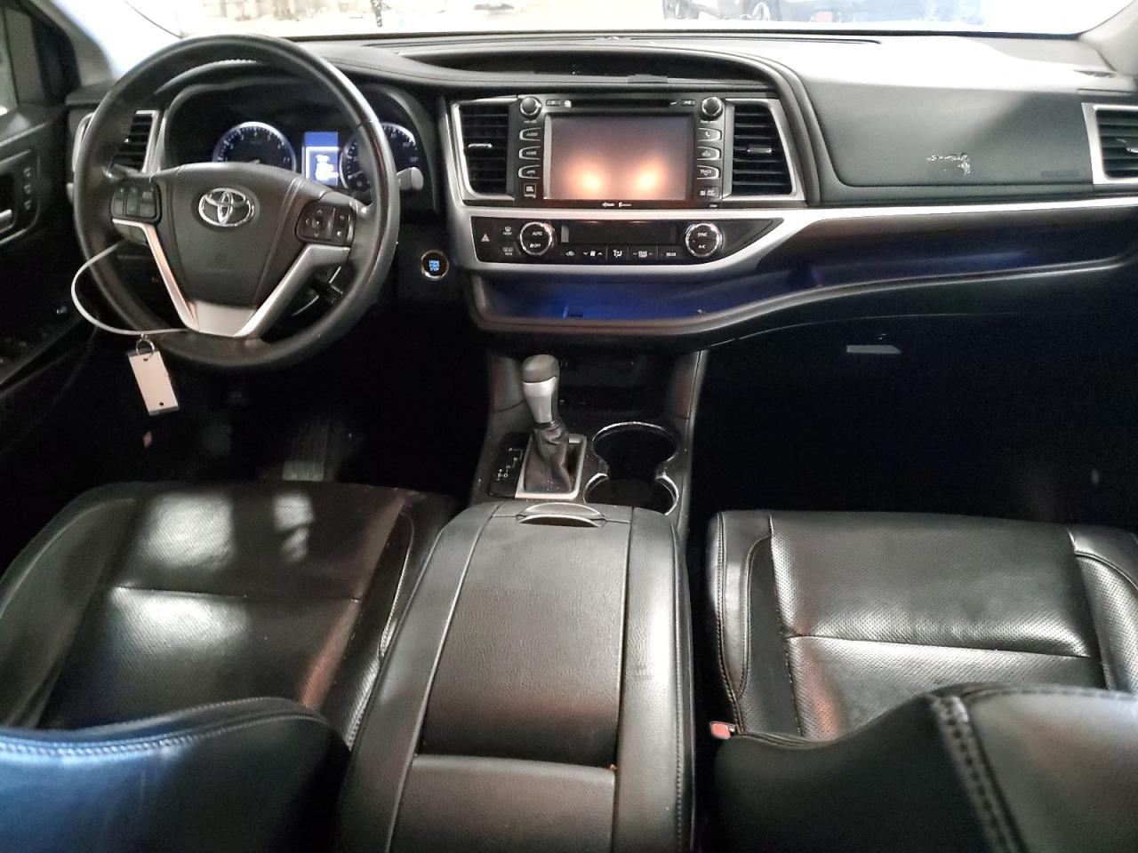 2015 TOYOTA HIGHLANDER
