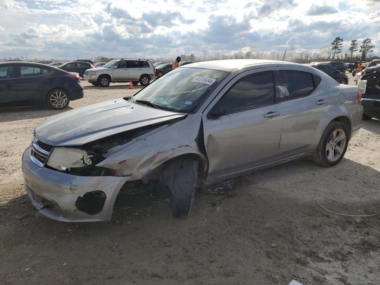 2013 DODGE Avenger