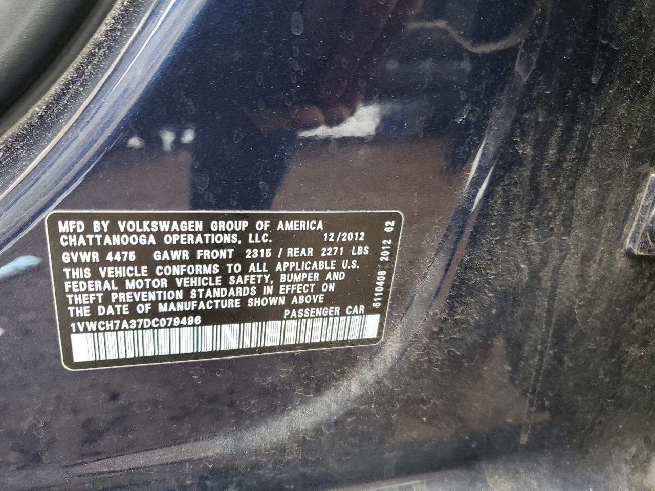2013 VOLKSWAGEN Passat