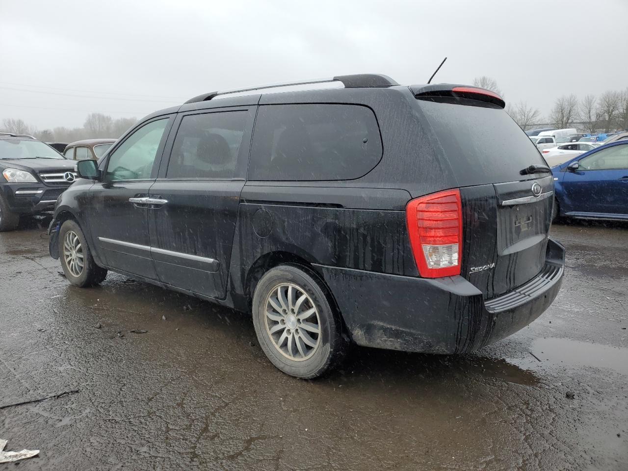 2012 KIA SEDONA