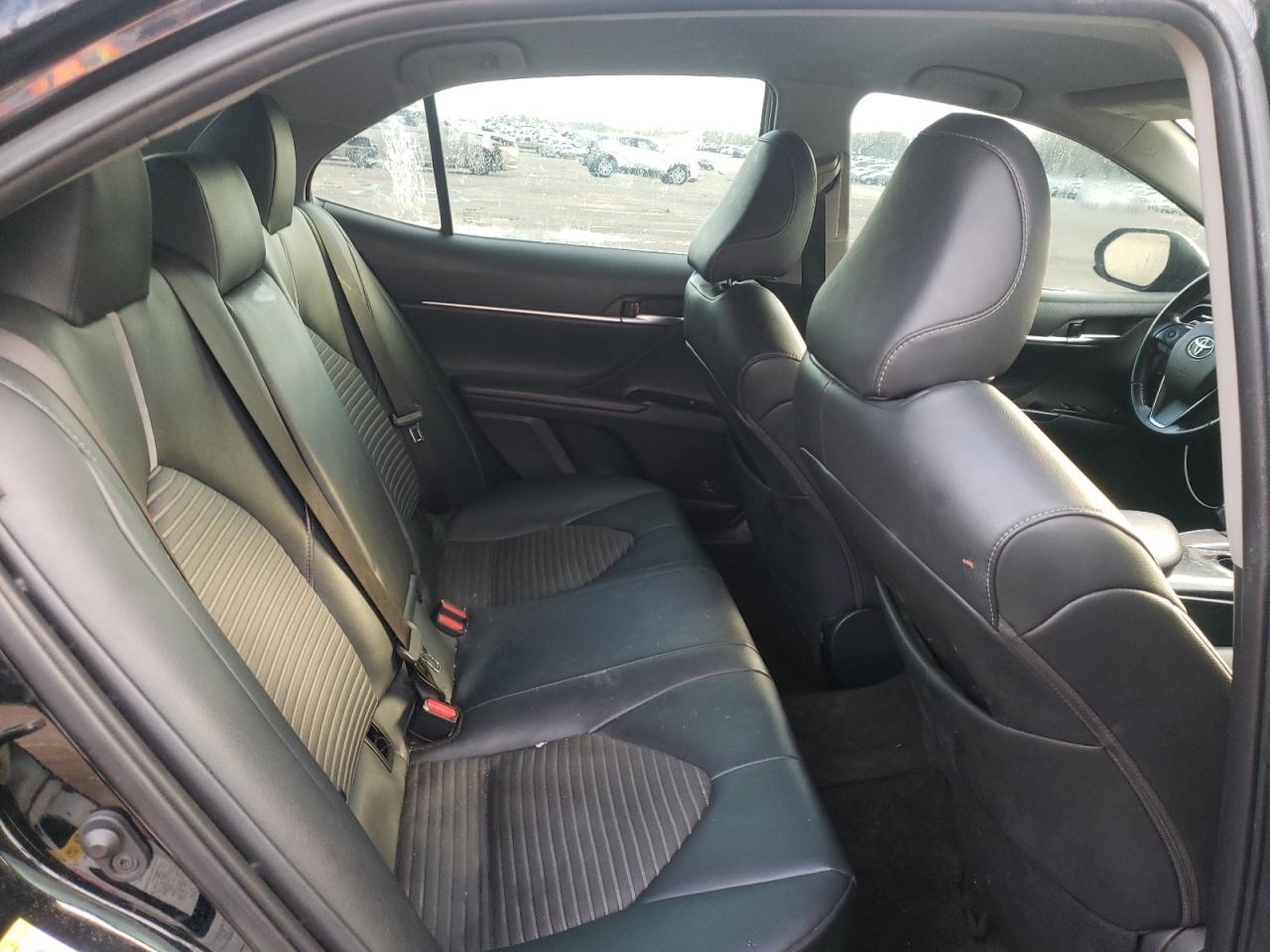 2019 TOYOTA CAMRY
