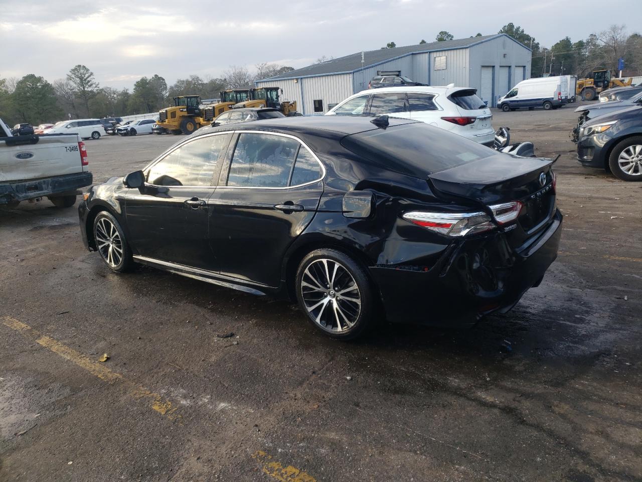 2019 TOYOTA CAMRY